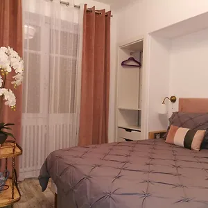 https://lensoleillee-nice.fr-provencehotel.com